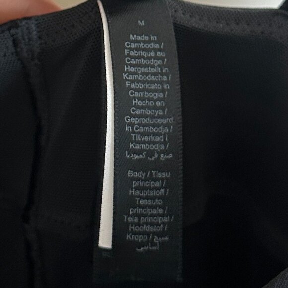 SKIMS Ultimate Body Push-Up Enhancing Padded Midthigh Bodysuit in Onyx Medium - Picture 6 of 10